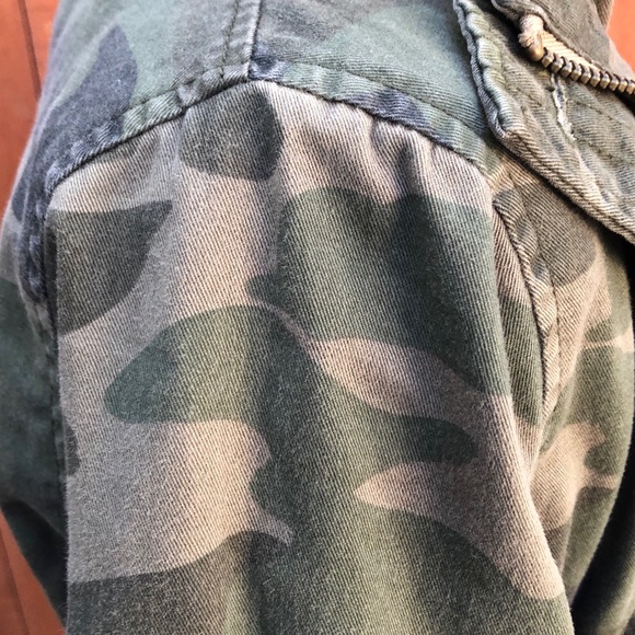 Abercrombie & Fitch women’s camo jacket Xs - Picture 8 of 11
